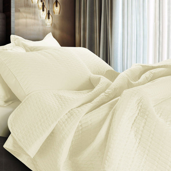 Crystal Day And Night Bedcovers | Luxurious King Size Bed Cover