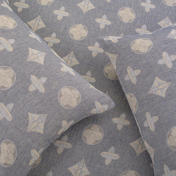 100 % Pre Washed Jacquard Reversible Cotton Bedding