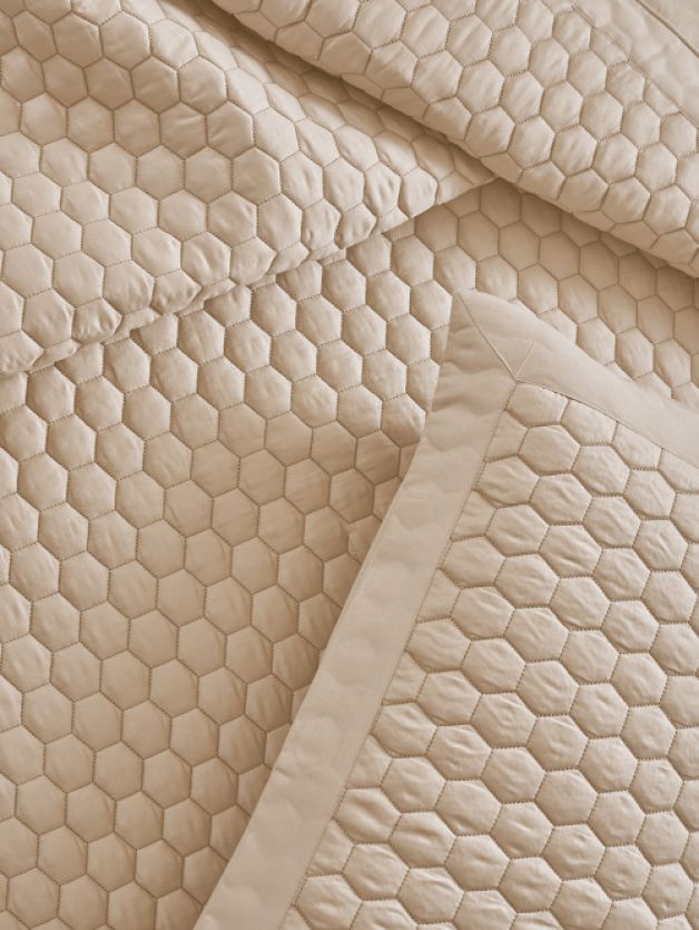Cq 6 CQ 6-HONEYCOMB-PARCHMENT