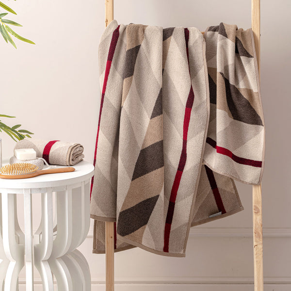 100% Premium Cotton Towel - Ultra-absorbent, Quick-Dry