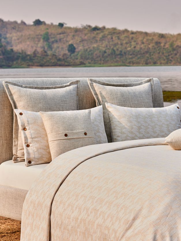 Giza IVORY