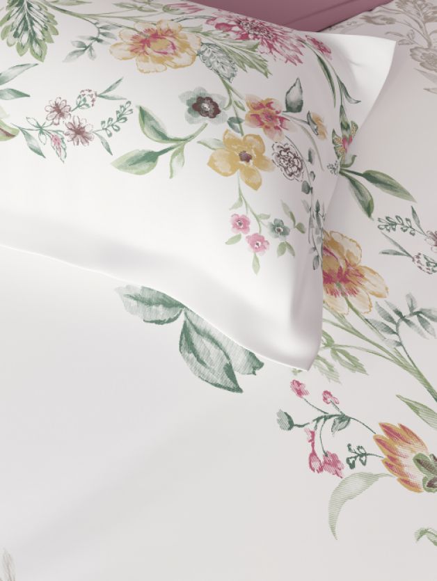 Radiant Blooms CAMEO PINK