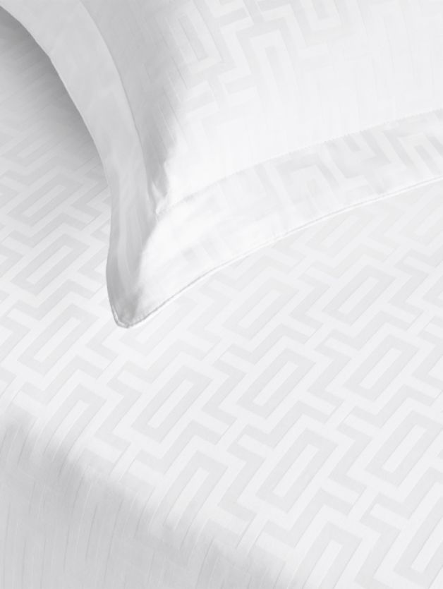 Gridelle White White